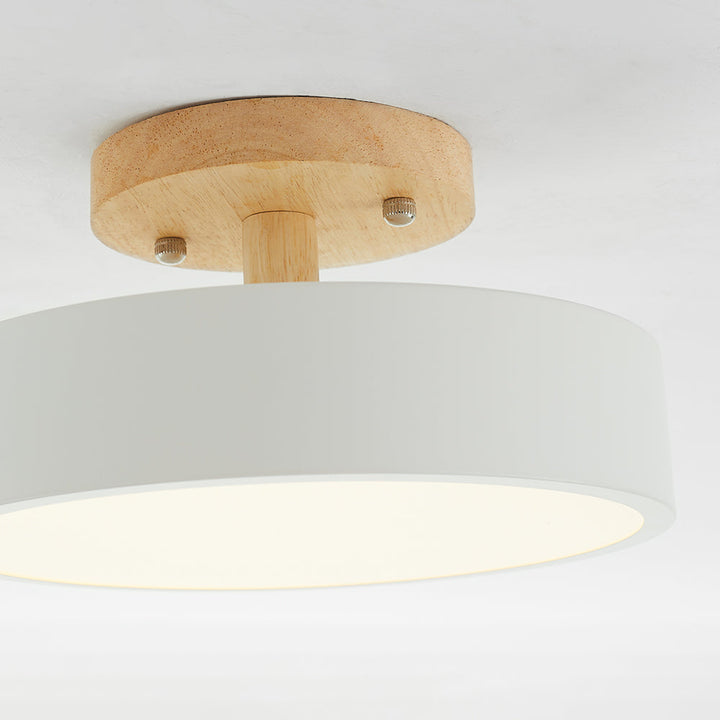 Modern LED ceiling light, LunaLux, for a contemporary and ambient home atmosphere.
