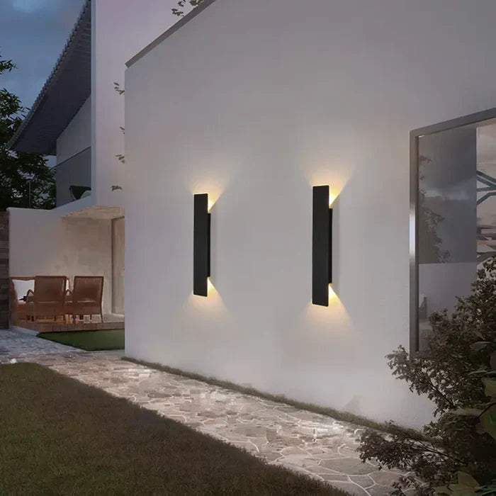 Waterproof IP65 outdoor LED wall lamp, modern design, black aluminum finish for patio decor lighting