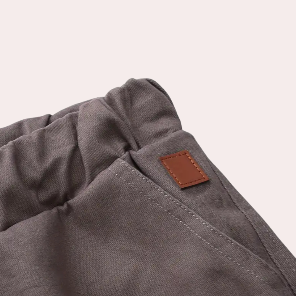 Relaxed fit men's casual cargo pants, combining modern style with ultimate comfort.