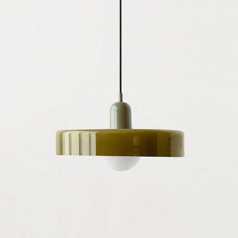 Elegant modern pendant light, versatile for various room sizes and styles.