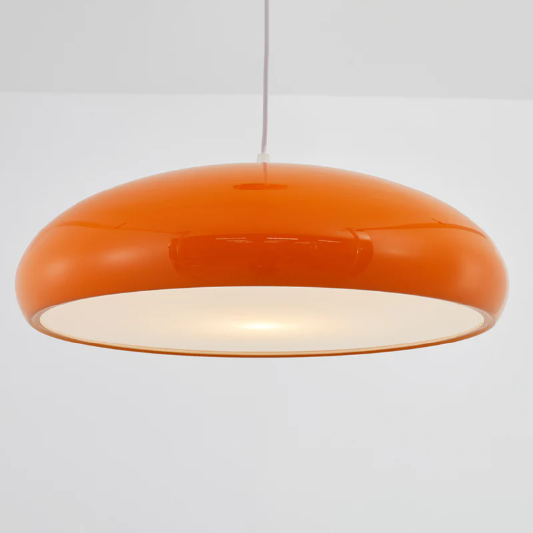 Modern round LED pendant lamp, Serena, ideal for contemporary living rooms. Adjustable height & energy-efficient.