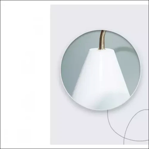 Stylish Sophia home fragrance lamp: electric candle warmer with steel & wood for a cozy, scented atmosphere.