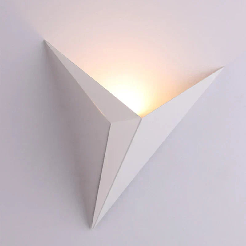 Contemporary triangular LED wall light, artistic design, energy-saving