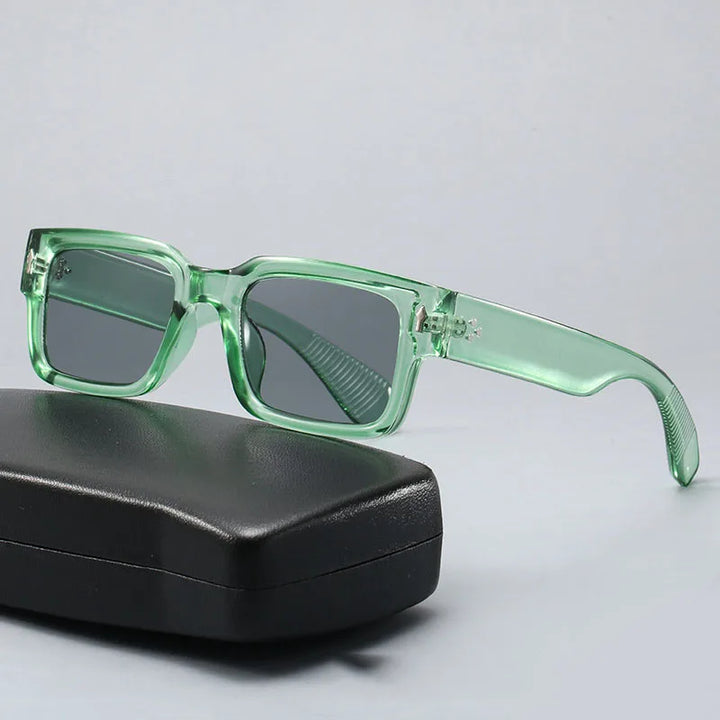 Comfortable & durable unisex sunglasses, providing maximum UV protection. Chic, modern eyewear fashion.
