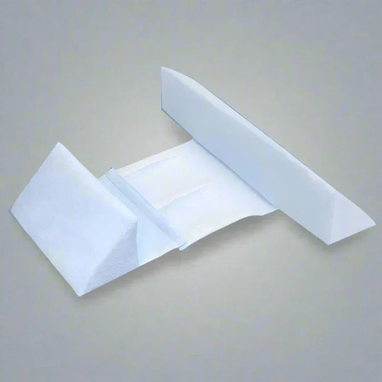 Adjustable side supports of newborn anti-roll baby pillow, ensuring optimal infant positioning and anti-roll safety.