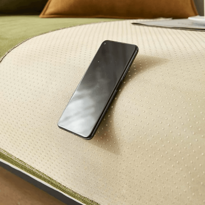 Sectional sofa cover, non-slip design, keeps furniture clean & protected. Washable polyester for easy care.