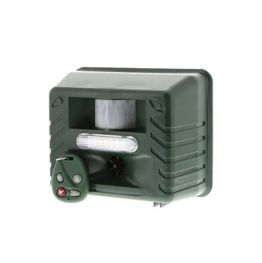 Outdoor ultrasonic woodpecker repeller, solar-powered for humane bird control in gardens & yards.