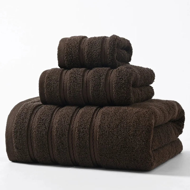 Stylish plush cotton bath towel set, enhancing bathroom decor with soft, quick-dry absorbency.
