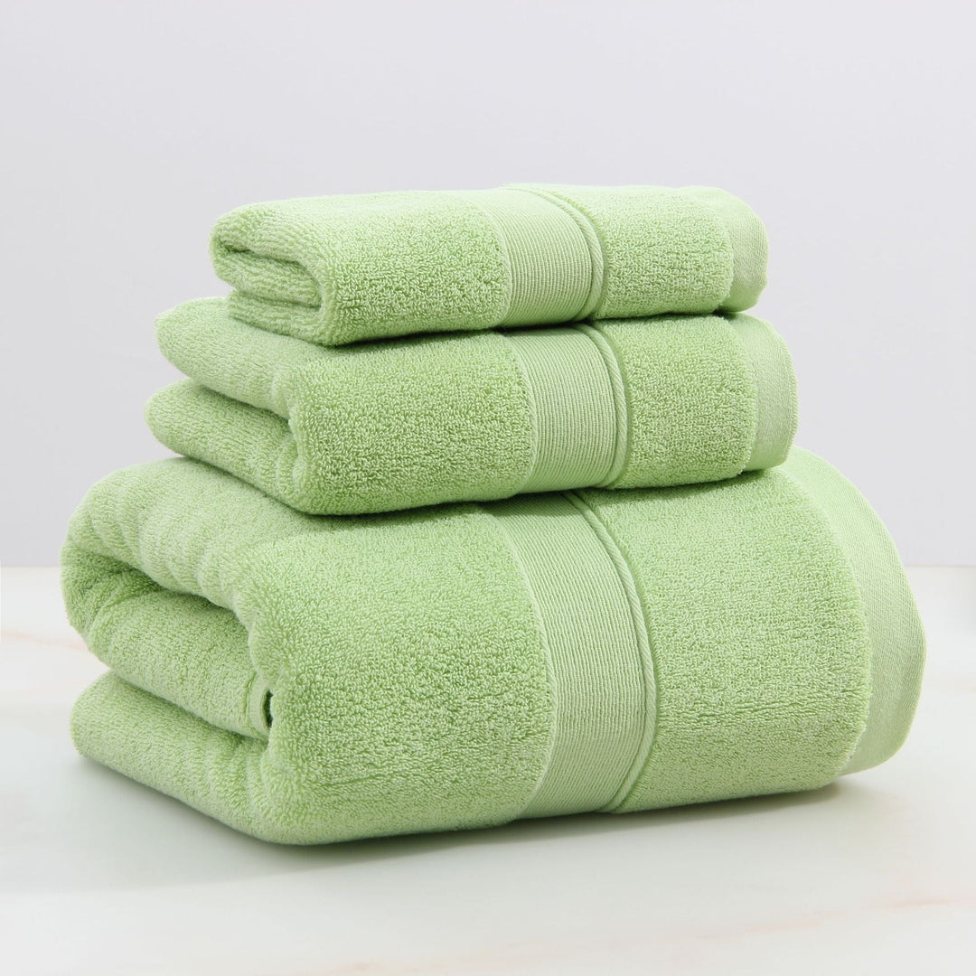 Soft, premium cotton bath towel for ultimate comfort and quick drying after a relaxing spa bath.