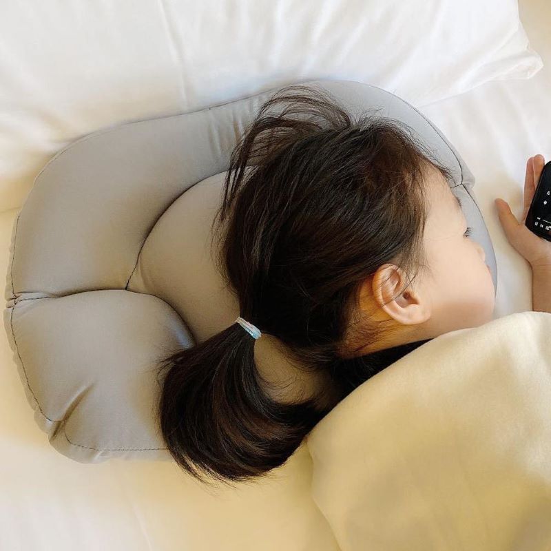 Soft, plush DreamEase Ultra-Comfort sleep pillow for ultimate relaxation. Essential bedding & homegood.