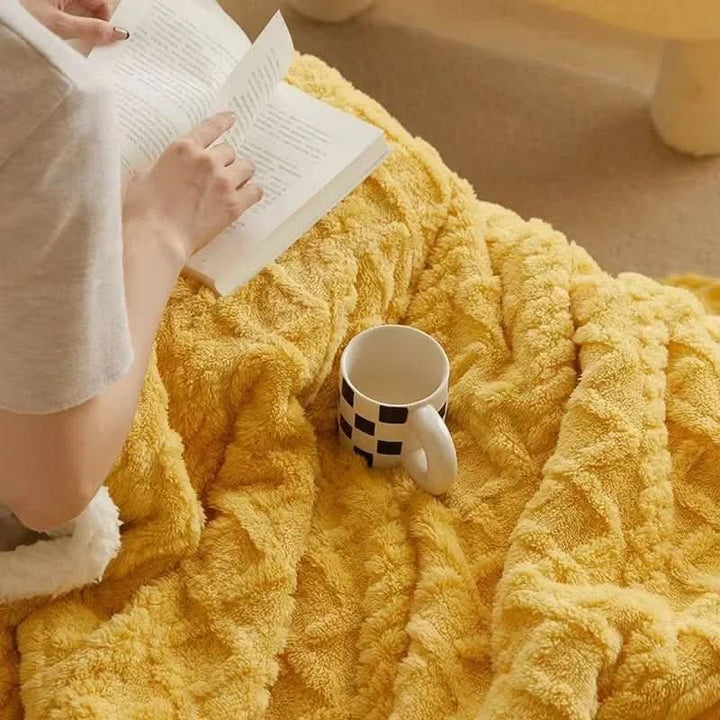 Extremely soft lambswool throw blanket, ensures coziness and warmth for your bedroom comfort.