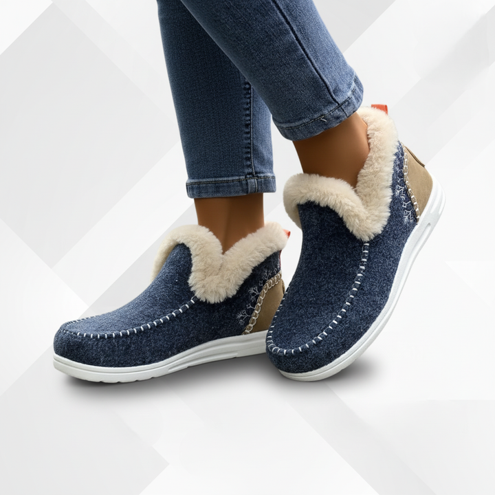 Non-slip indoor/outdoor women's slippers, plush-lined for ultimate coziness and winter warmth.
