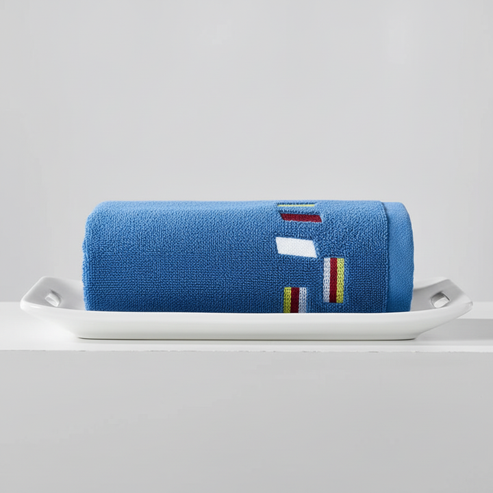 Machine washable luxury cotton bath linen set, ideal for a comfortable and stylish bathroom experience.