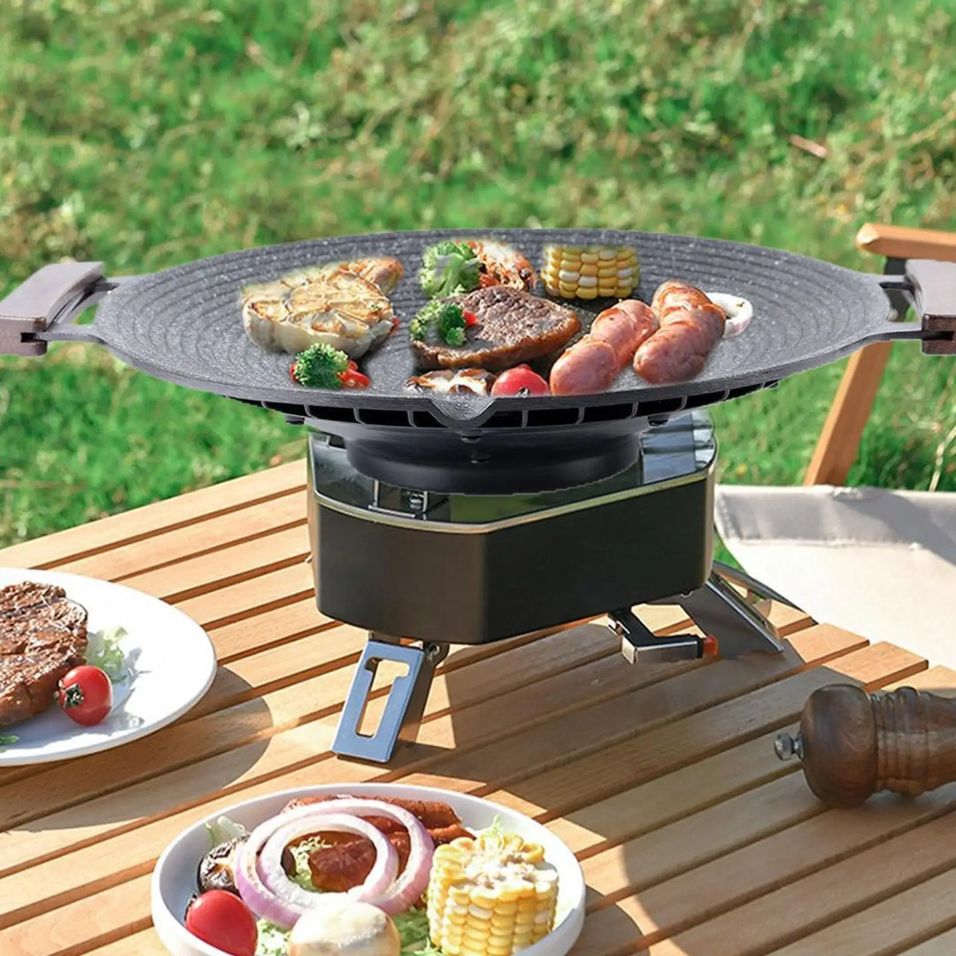 Durable aluminum BBQ pan by Arlo, perfect for frying and outdoor cooking