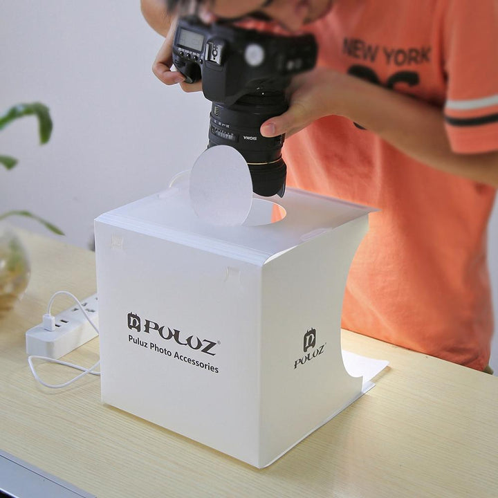 Achieve professional product photos with this portable LED photo studio light box for e-commerce.
