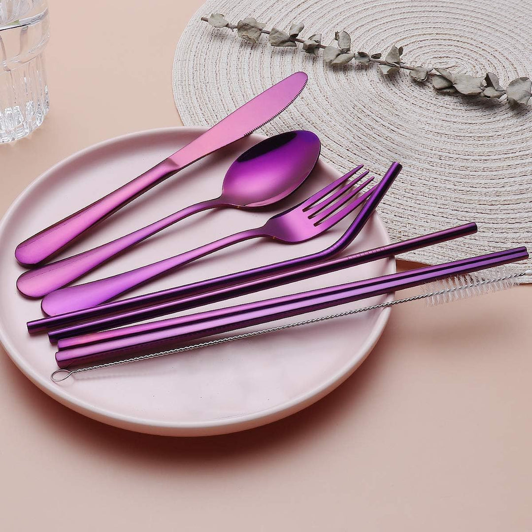 Portable stainless steel cutlery set next to a lunchbox, illustrating its convenience for travel and eco-friendly meals