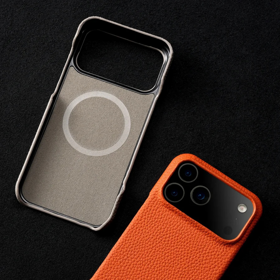 iPhone 15 premium genuine leather case with MagSafe. Slim, shock-absorbent, scratch-resistant protection.