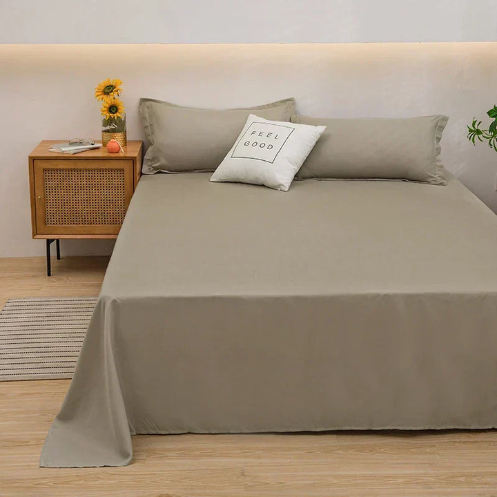 Breathable all-season linen duvet cover, perfect for a comfortable night's sleep and stylish bedroom bedding.