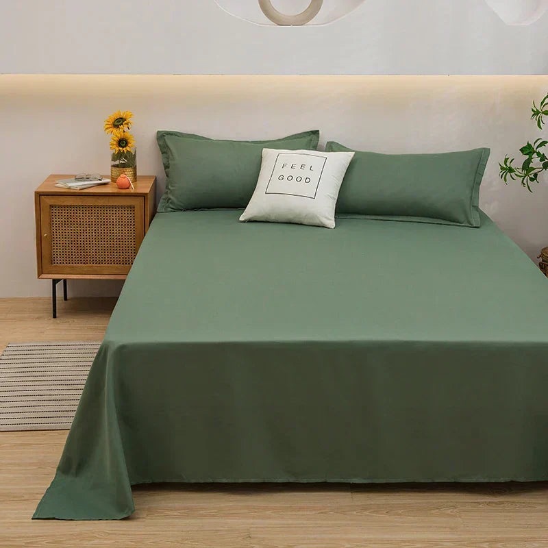 Soft natural linen duvet cover, promoting restful sleep with its breathable fabric and premium bedding quality.