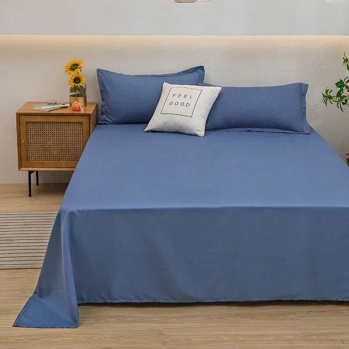 Durable and comfortable linen duvet cover, a premium home textile choice for all-season bedroom decor.