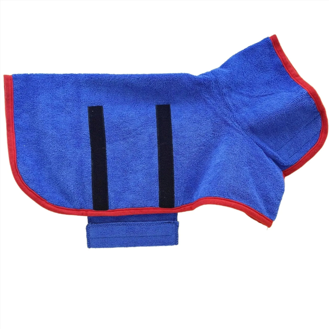 Easy-to-use dog bathrobe, a pet drying towel that simplifies post-bath drying and keeps your home mess-free.