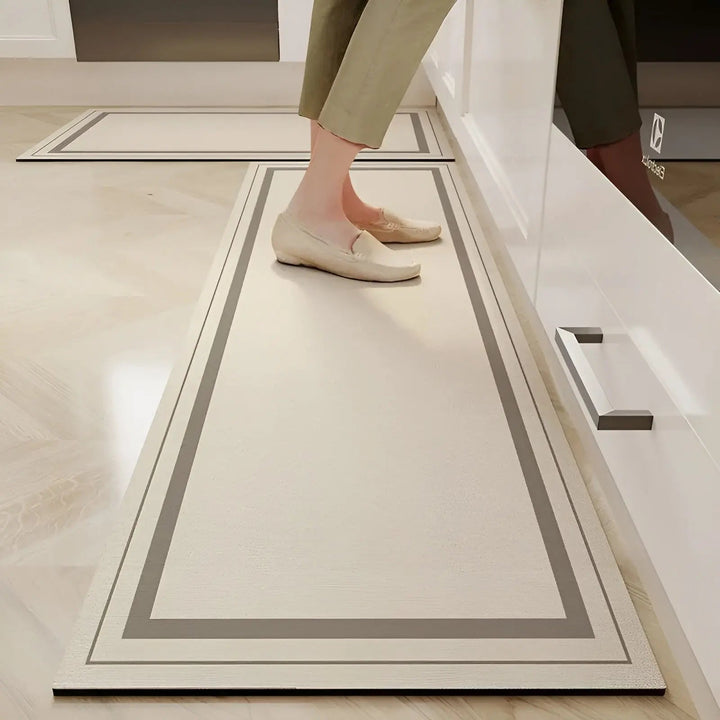 Modern kitchen floor mat, quick-drying and super absorbent. Non-slip PVC mat for a comfortable and safe kitchen.