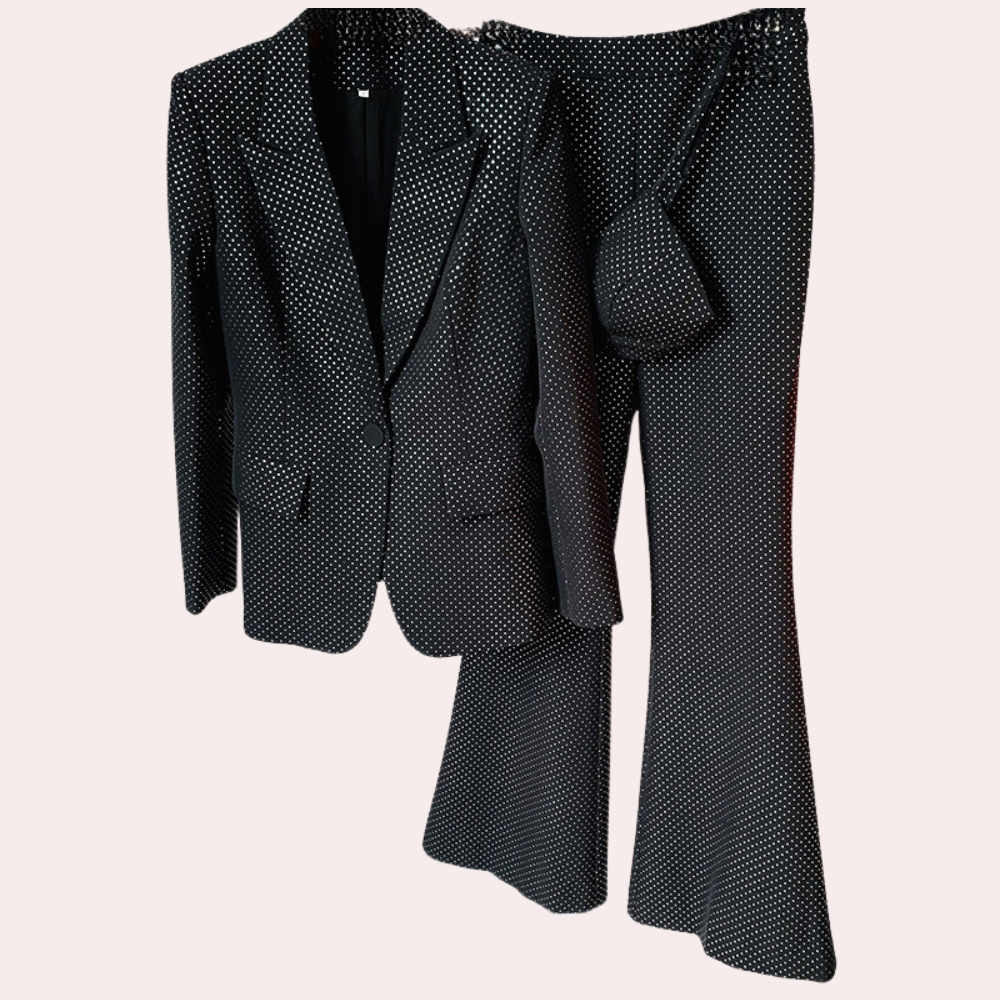 Versatile women's 3-piece outfit set, perfect for stylish loungewear or casual elegant wear.