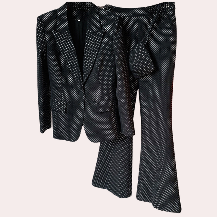 Versatile women's 3-piece outfit set, perfect for stylish loungewear or casual elegant wear.