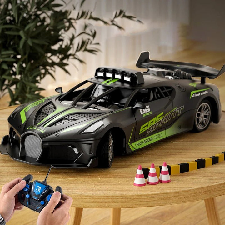 Unisex RC 1:18 drift car with remote control, ideal for beginners. Durable radio control toy for kids.