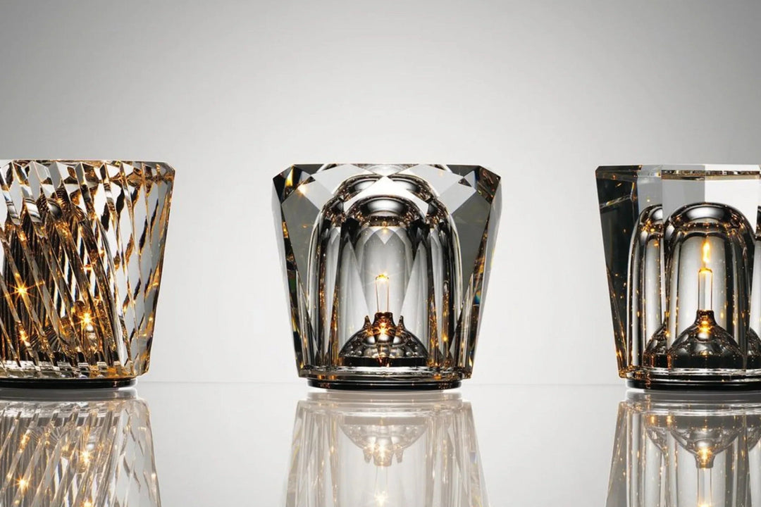 Stylish rechargeable diamond crystal table lamp, perfect modern home lighting.