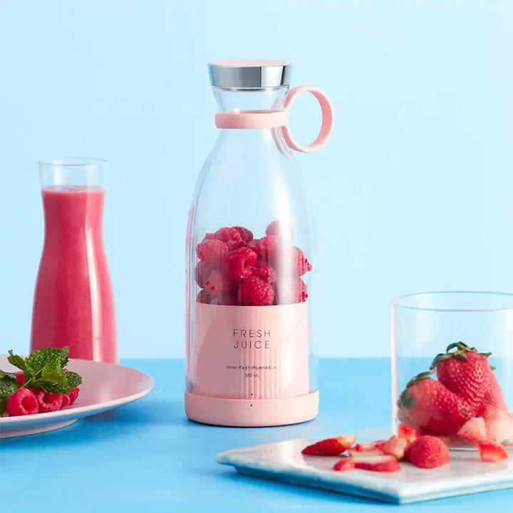 Easy-to-use compact personal blender for quick, delicious smoothies & protein shakes.