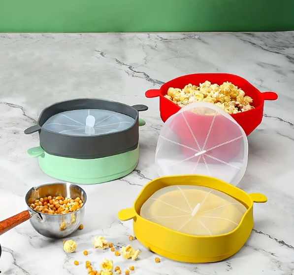 Gray silicone microwave popcorn bowl. Eco-friendly, reusable kitchen tool for quick, crispy, healthy snacks at home.