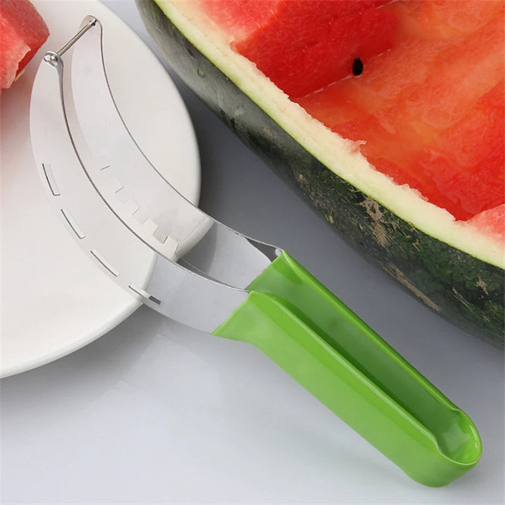 Green FruitFlow practical fruit slicer, a robust kitchen gadget for quick & healthy food preparation.