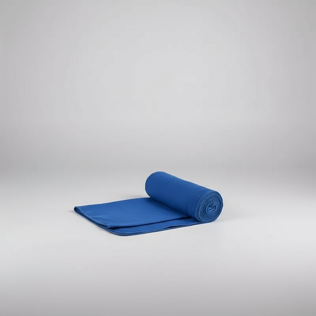 Blue quick-dry travel towel, highly absorbent microfiber for gym and sports