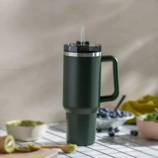 Eco-friendly reusable drink straws for tumblers, reducing waste & enhancing daily hydration.