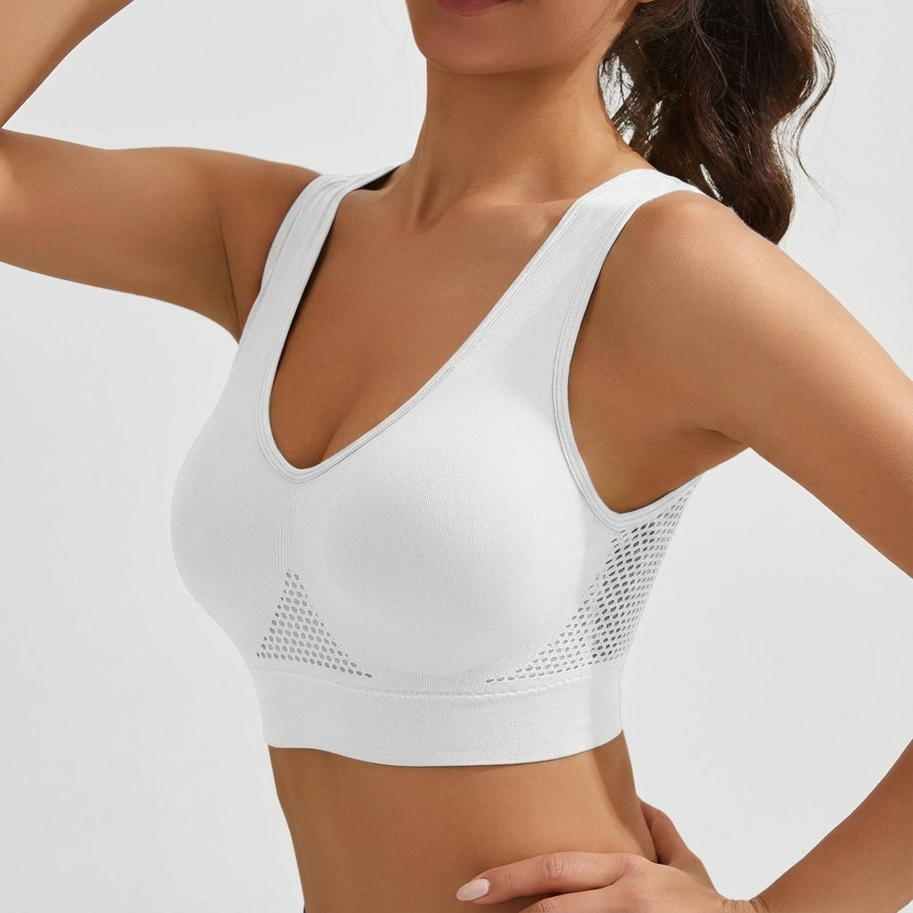 Bianca seamless sports bra in black, full view, women's athletic and yoga wear