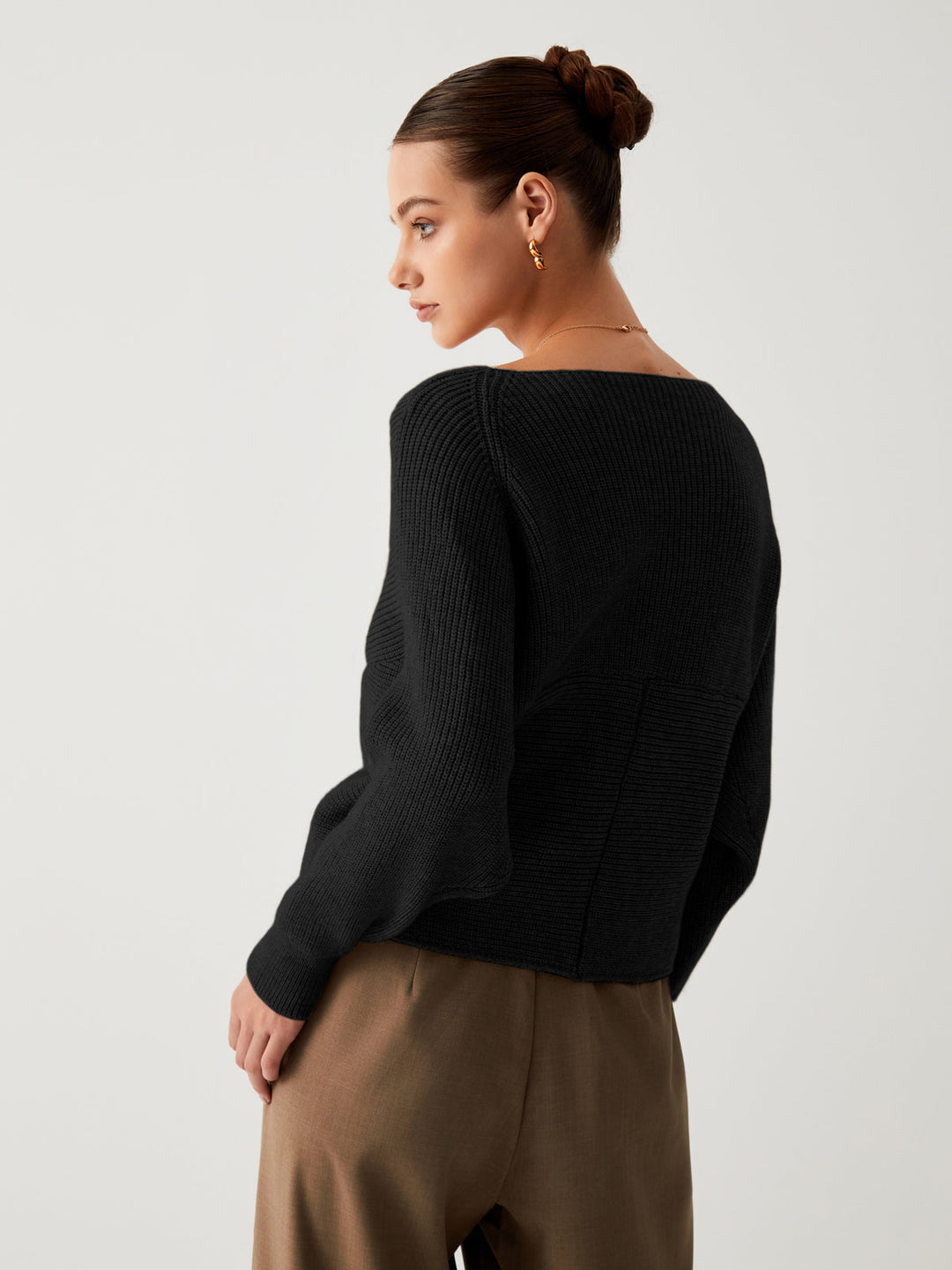 Relaxed fit sienna women's oversized sweater, ultimate cozy knitwear for comfortable everyday style.