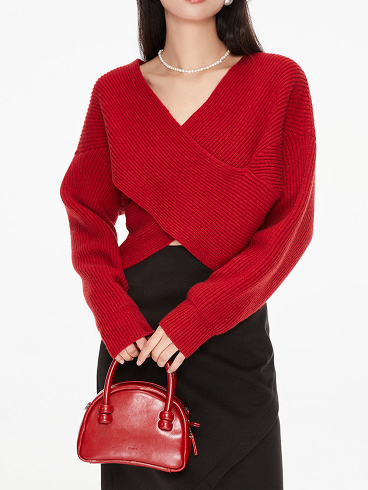 Soft sienna knit oversized sweater for women, a cozy long-sleeve top for fall and winter comfort.