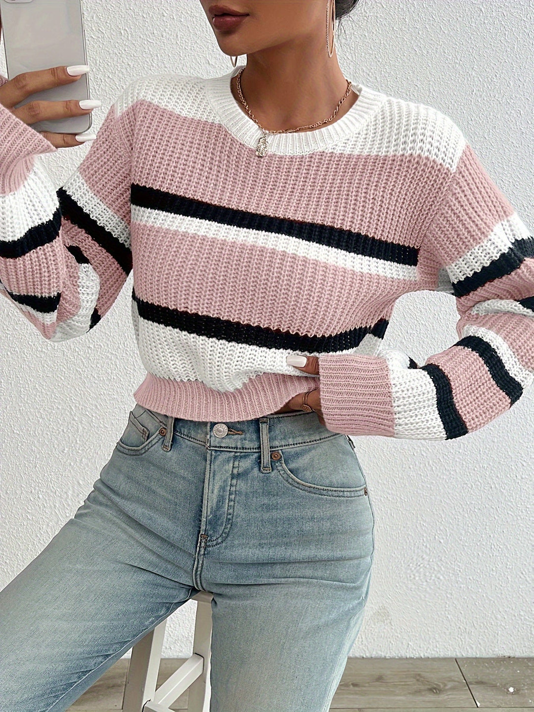 Comfortable Sienna knitted sweater for women, relaxed fit long sleeve, ideal for everyday style.