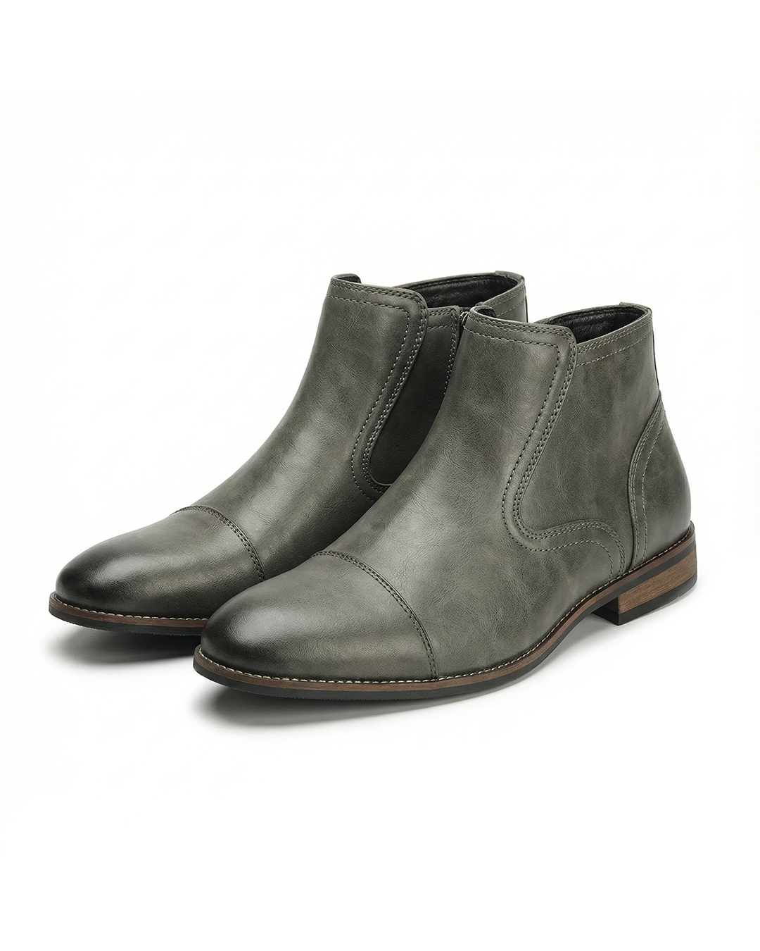 Sleek men's black side-zip Chelsea boots, perfect for stylish comfort & versatile wear.