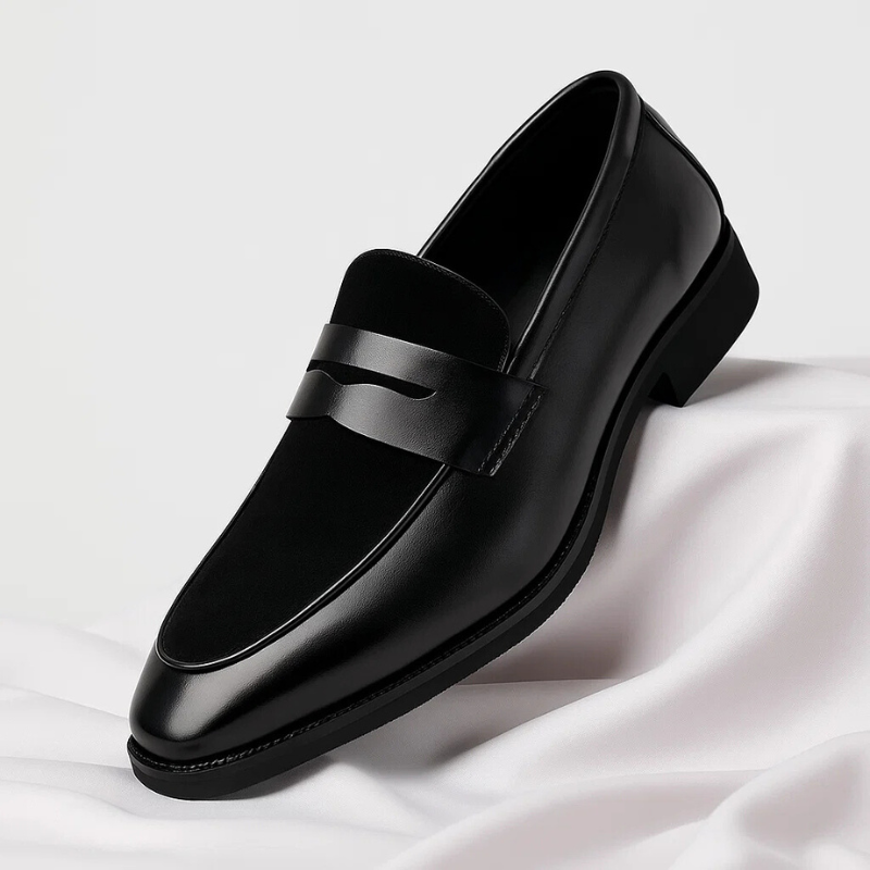 Comfortable men's penny loafers, versatile slip-on shoes for both elegant dress and relaxed casual occasions.