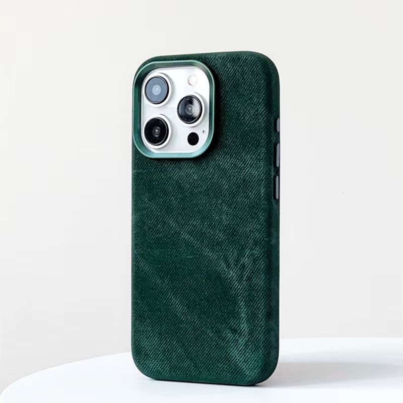 Durable matte slim iPhone 14/13 case, scratch resistant, anti-smudge, wireless charging ready.