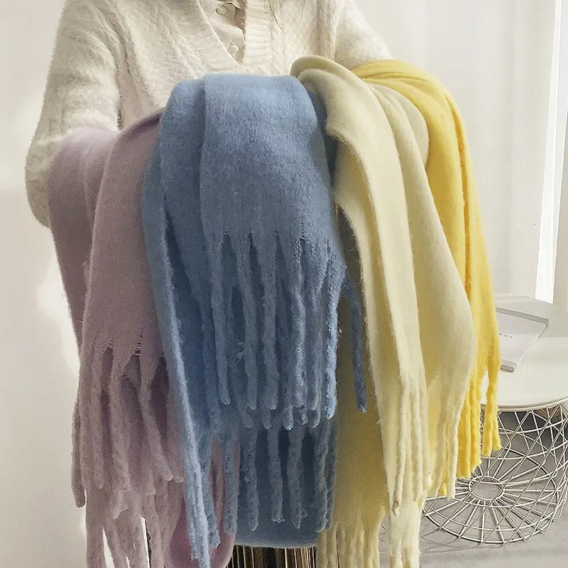 Black cashmere scarf for women, a timeless and warm winter accessory for any outfit