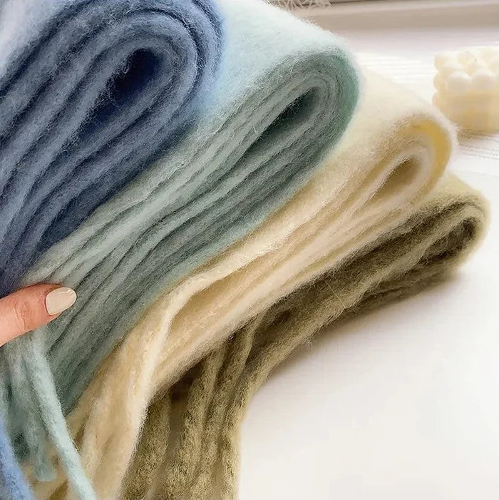 Fashionable women's cashmere scarf, ideal for warmth and style during the colder months