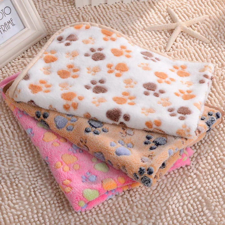 CozyPaw™ fleece dog blanket, ultra-soft & washable, ideal pet accessory for any dog.