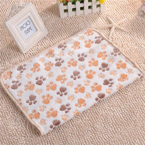 Unisex dog blanket for puppies & adult dogs, offering ultimate soft comfort & warmth.