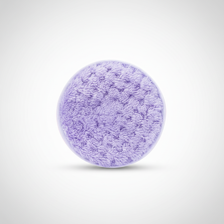 White facial cleansing sponge, soft and gentle, perfect for makeup remover