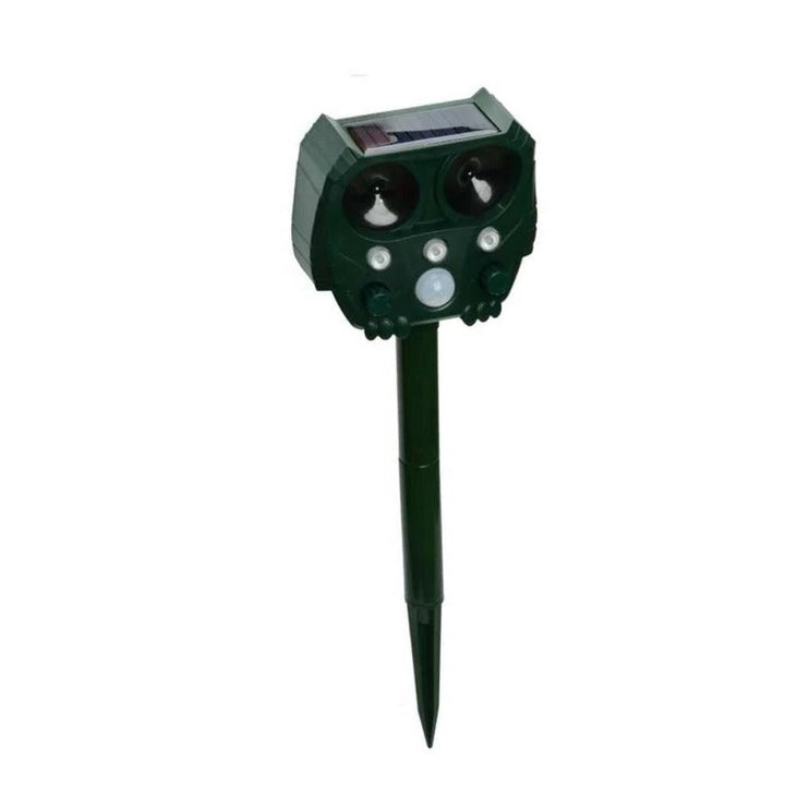 Heavy-duty outdoor animal repellent protects lawns, gardens, & yards.