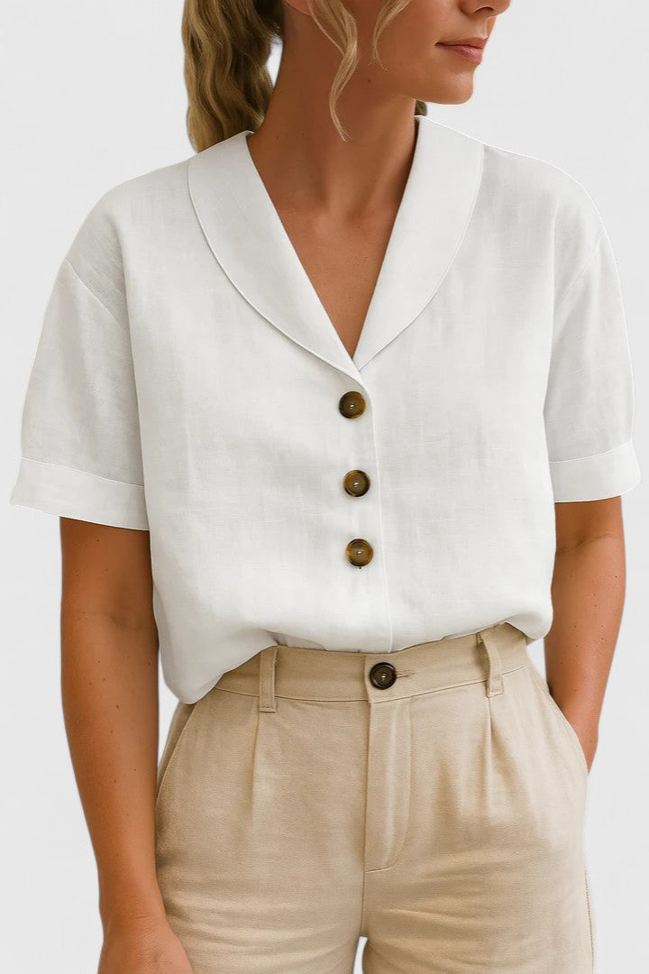 Versatile women's elegant shirt, a stylish and lightweight blouse for a timeless, sophisticated look.
