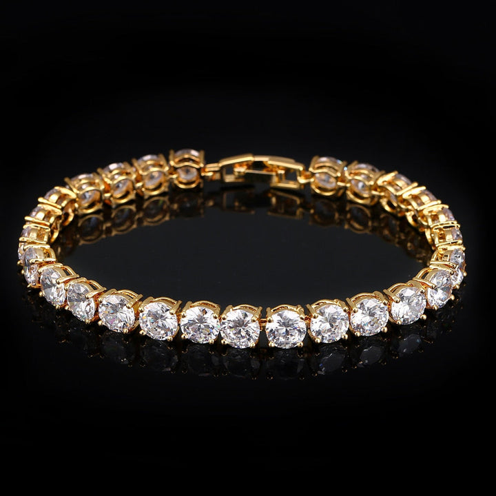 Crystal heart design tennis bracelet for women, a delicate and fashionable sparkling accessory.